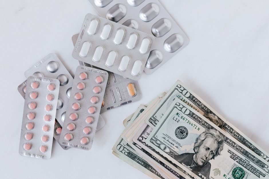 What a hearing aid price actually includes